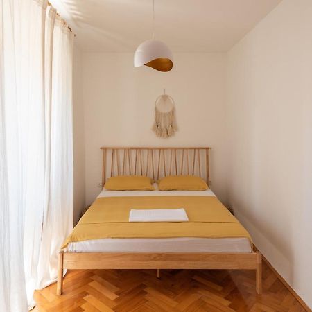 Pula City Apartment With Private Parking Free Exterior foto